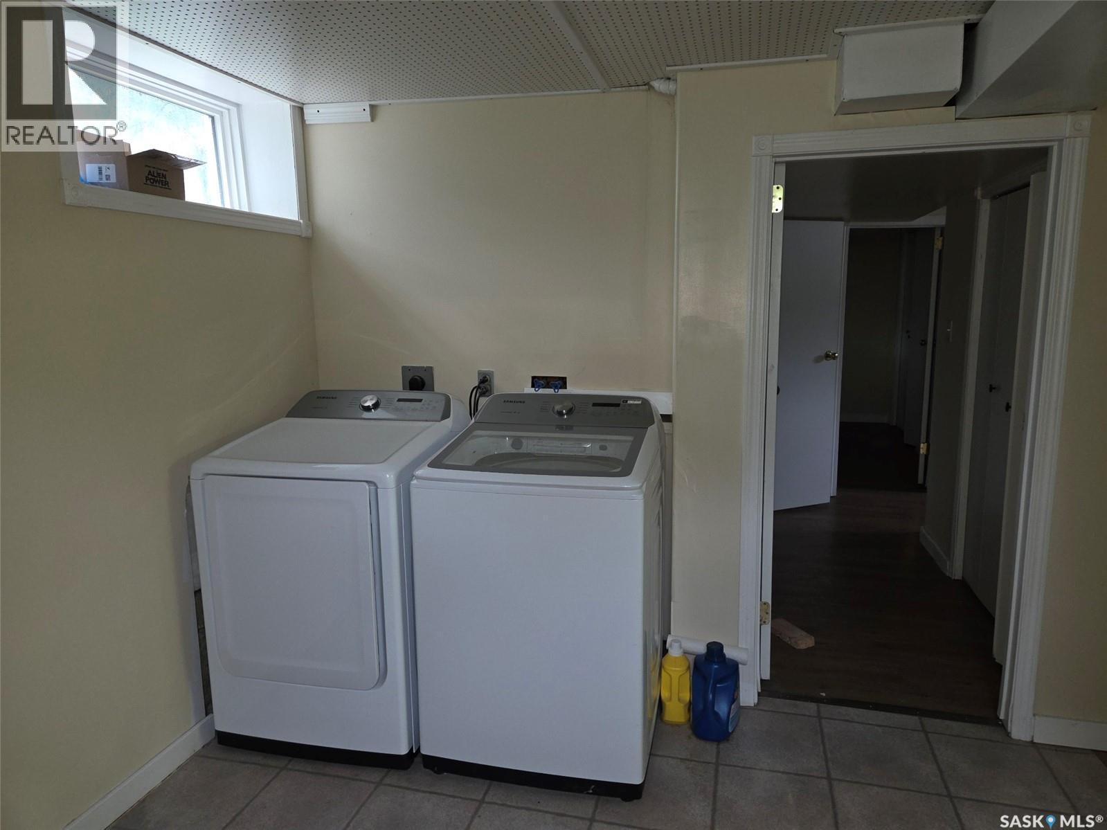 203 1st STREET S - 40