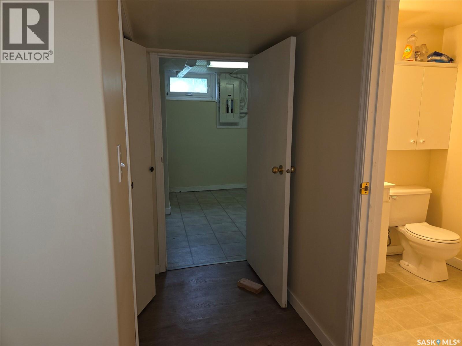 203 1st STREET S - 43