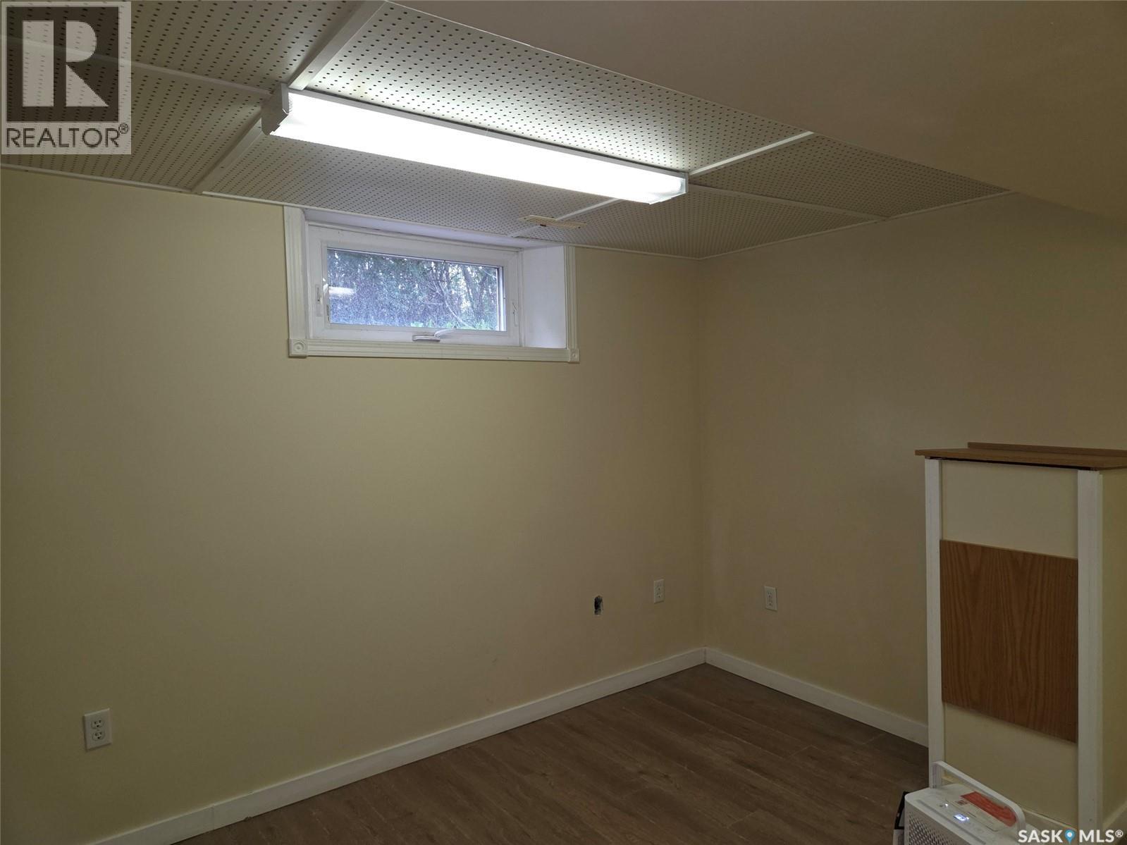 203 1st STREET S - Image 44