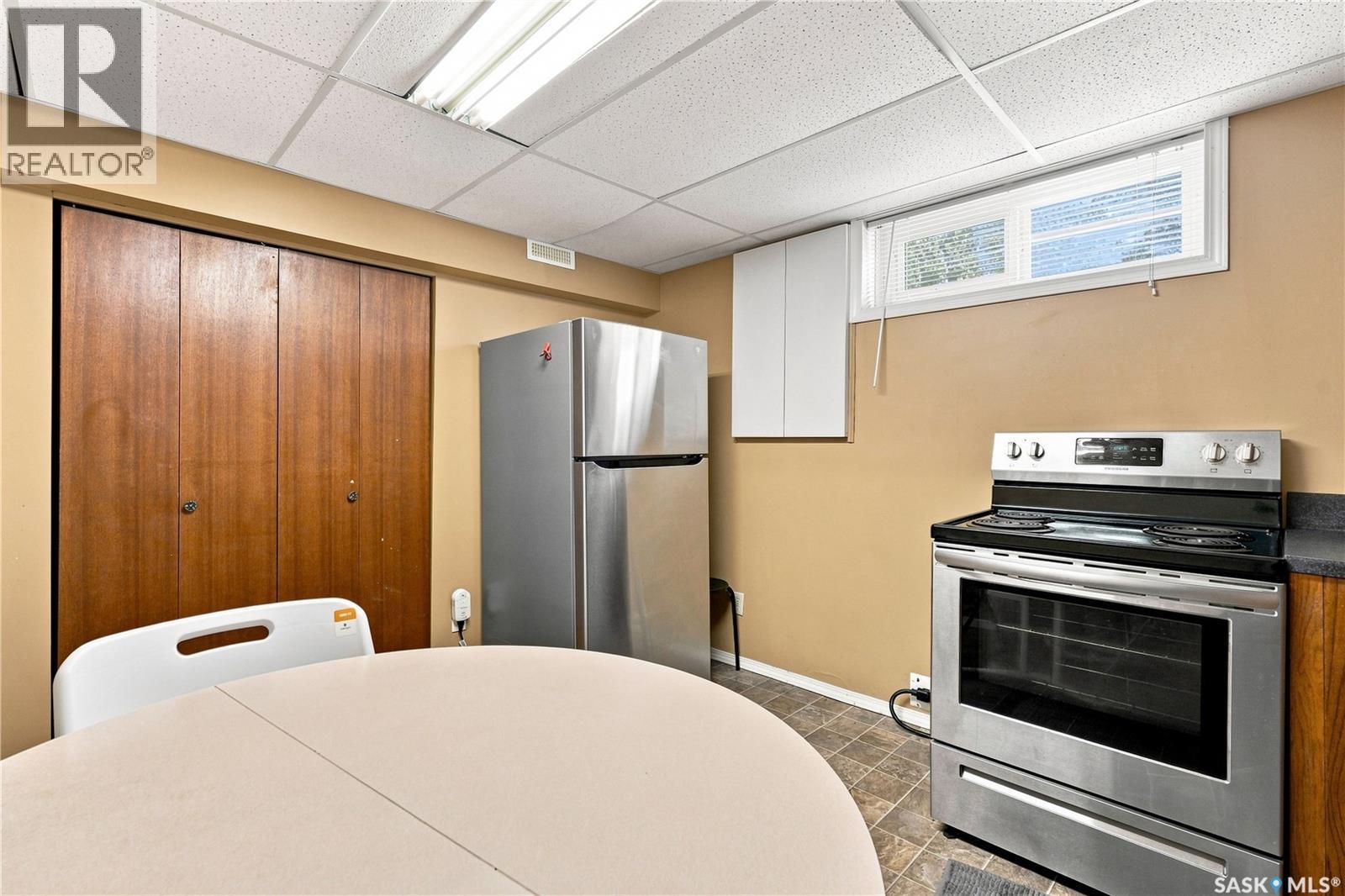 2401 Dufferin AVENUE - Image 29