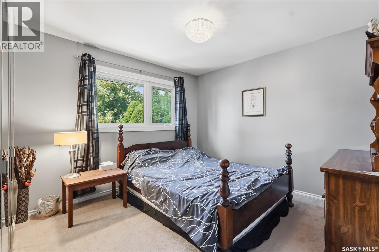 131 Ottawa AVENUE S - Image 13