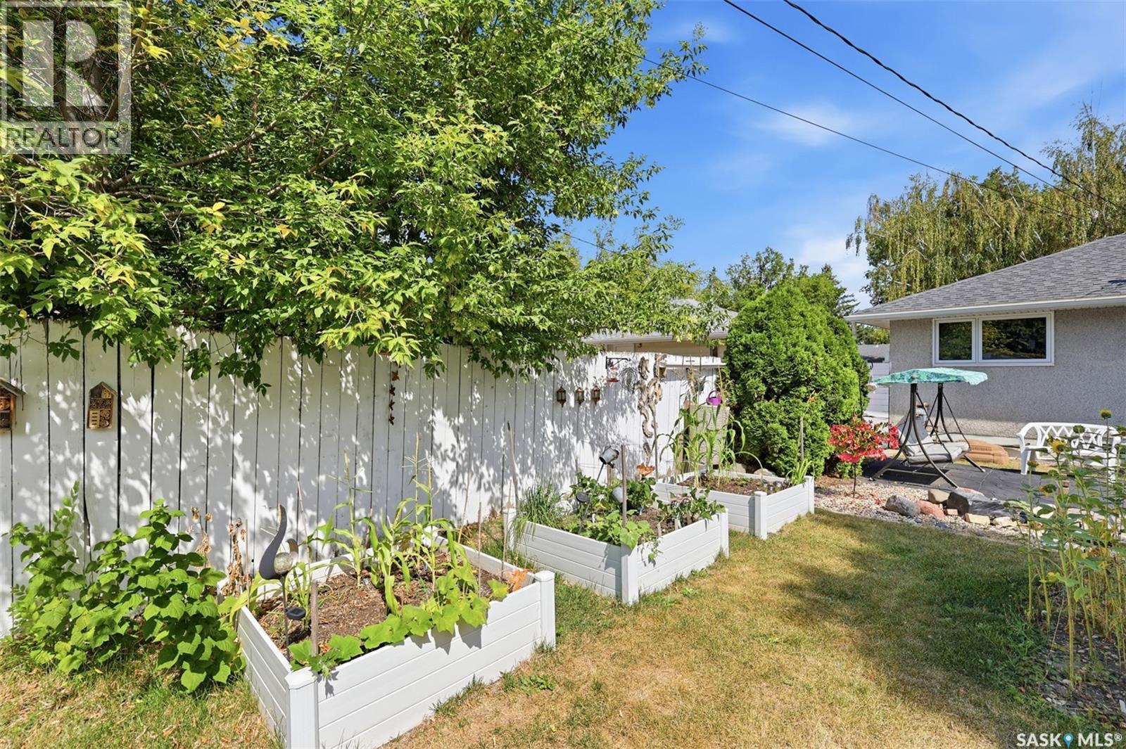 131 Ottawa AVENUE S - Image 32