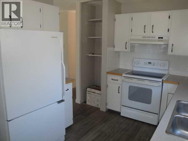 39 Meadowlark Boulevard North - Photo 5