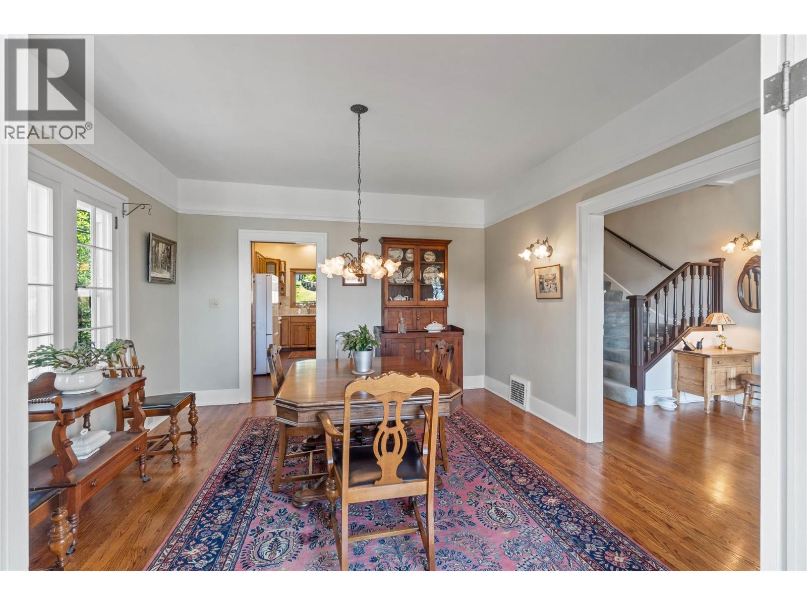 219 ST PAUL Street W - Image 9