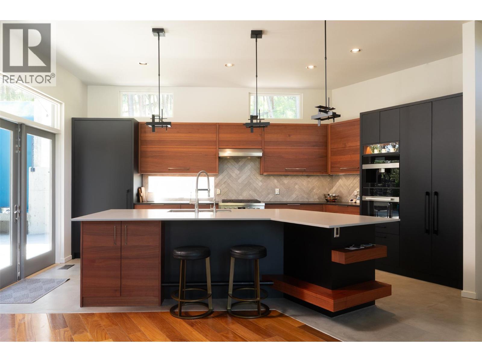 324 Clifton Road - Image 8