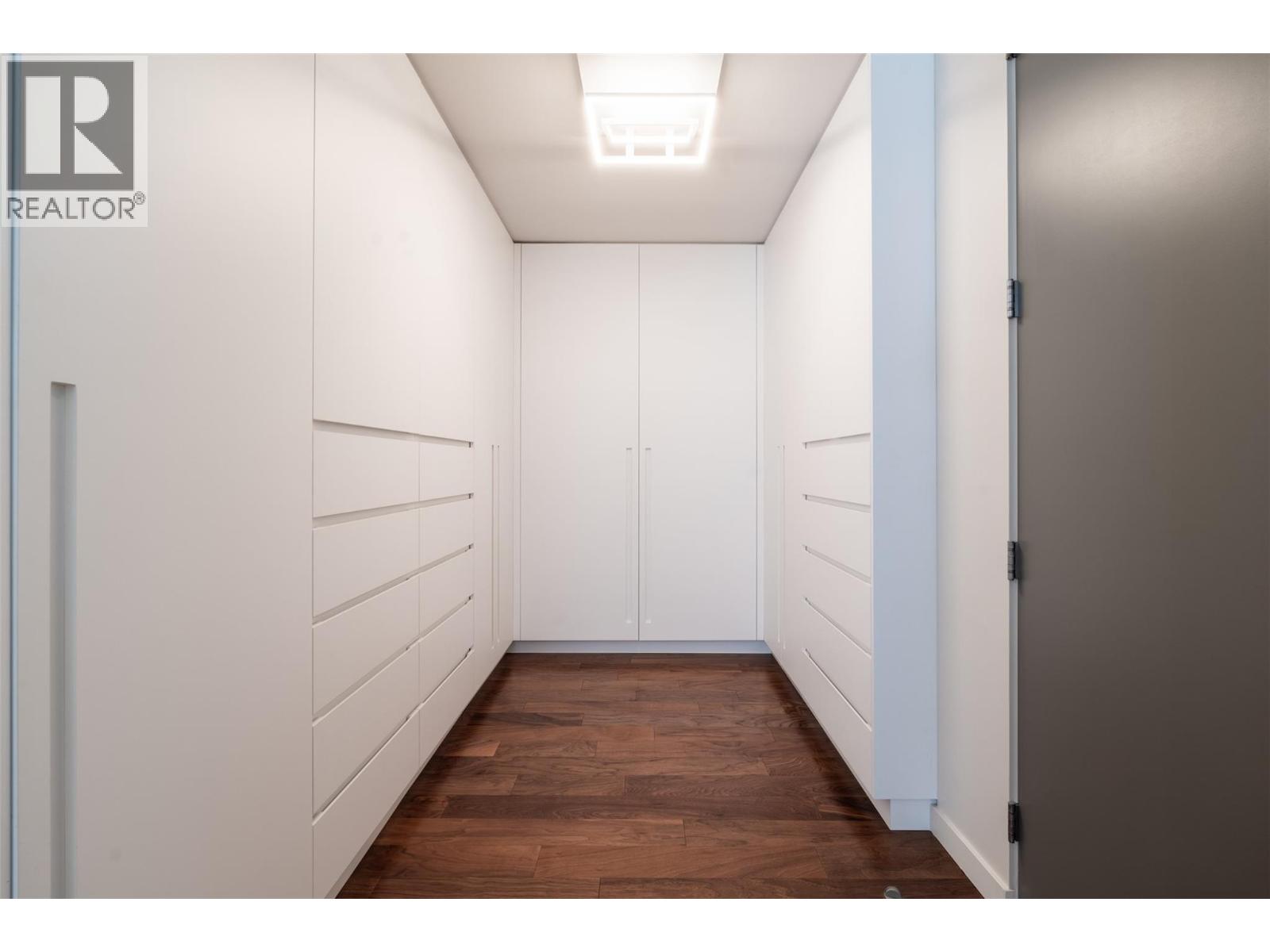 324 Clifton Road - Image 24