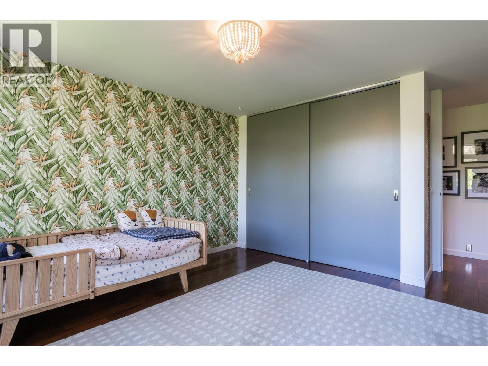 324 Clifton Road - Image 30