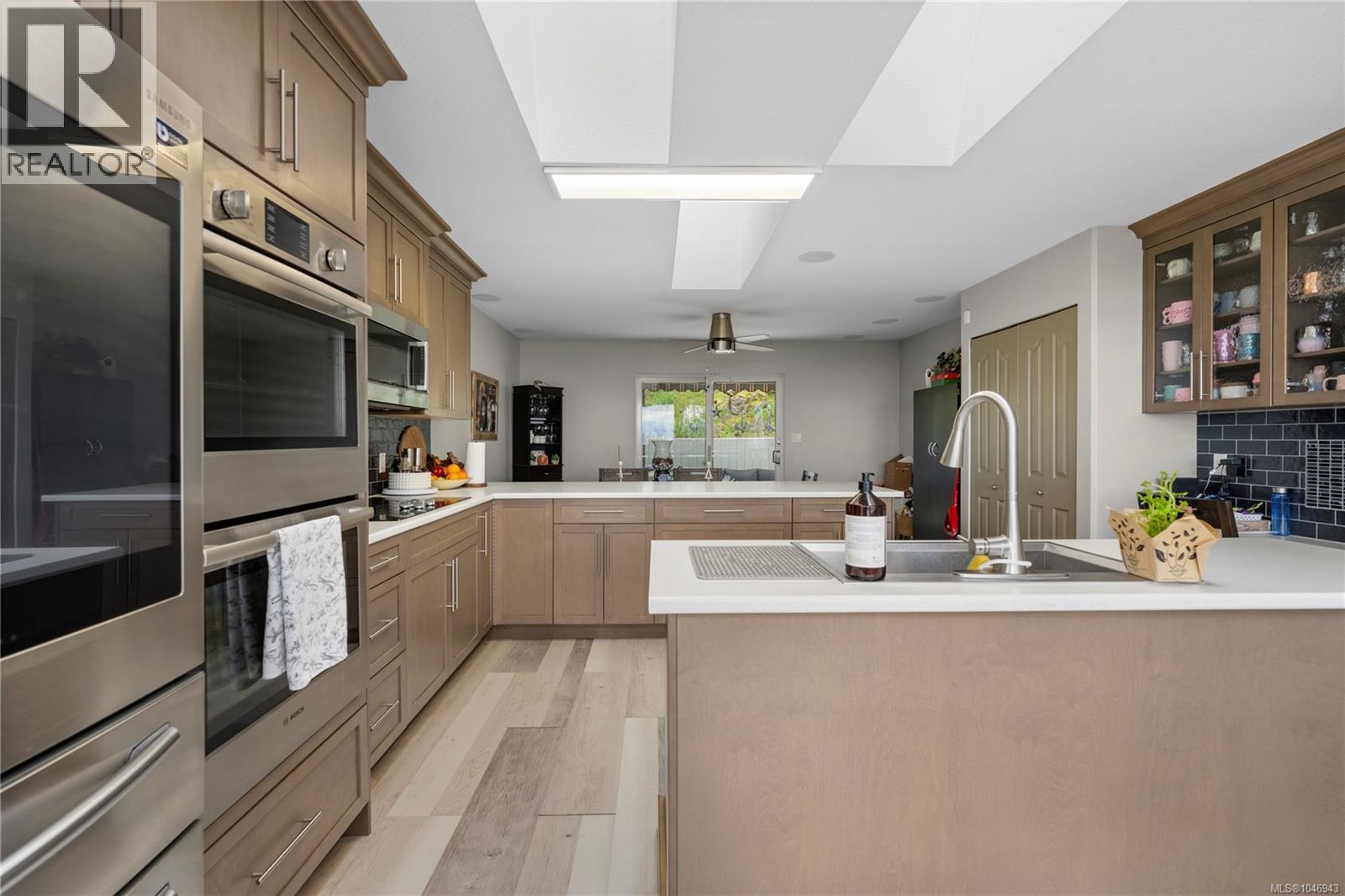 4895 Laguna Way - Image 18