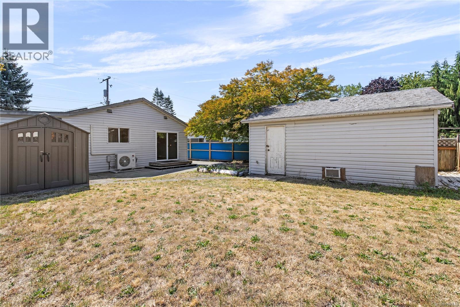 2454 5th St E - 8