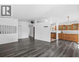 2454 5th St E, Courtenay, BC V9N8J2 Photo 11