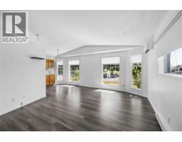 2454 5th St E, Courtenay, BC V9N8J2 Photo 13