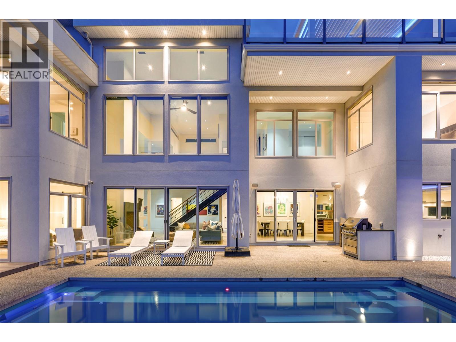 1384 Pinot Noir Drive, West Kelowna