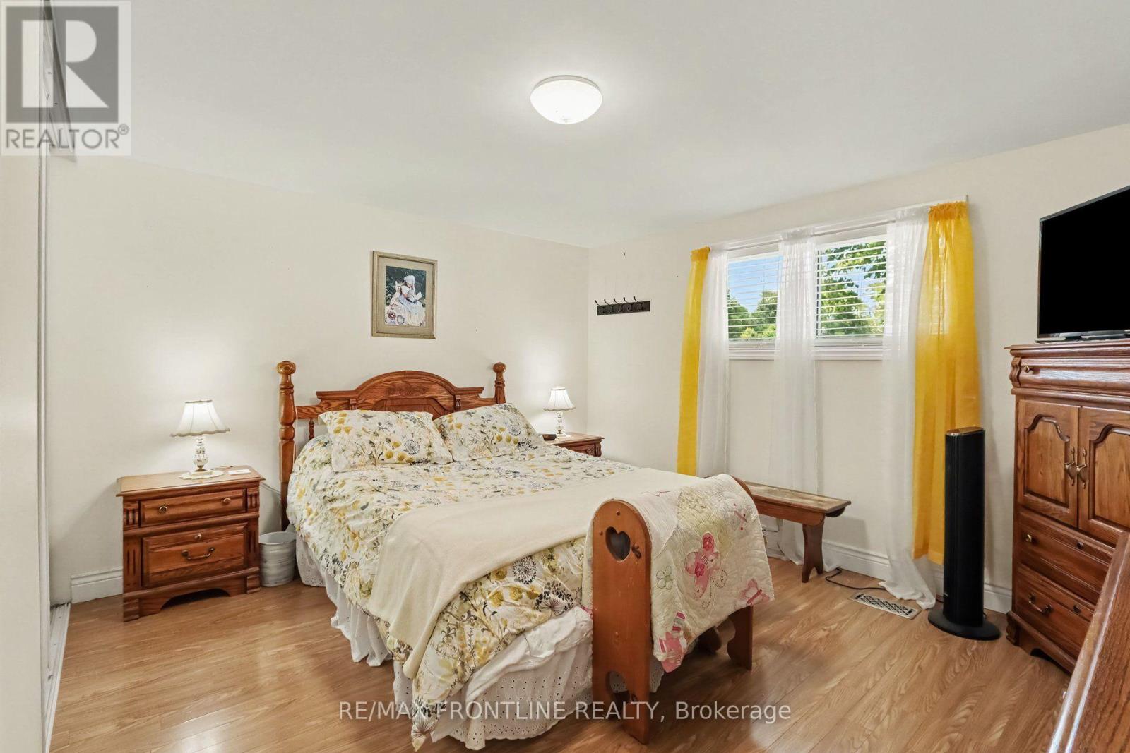 204 HILLVIEW ROAD - Image 11