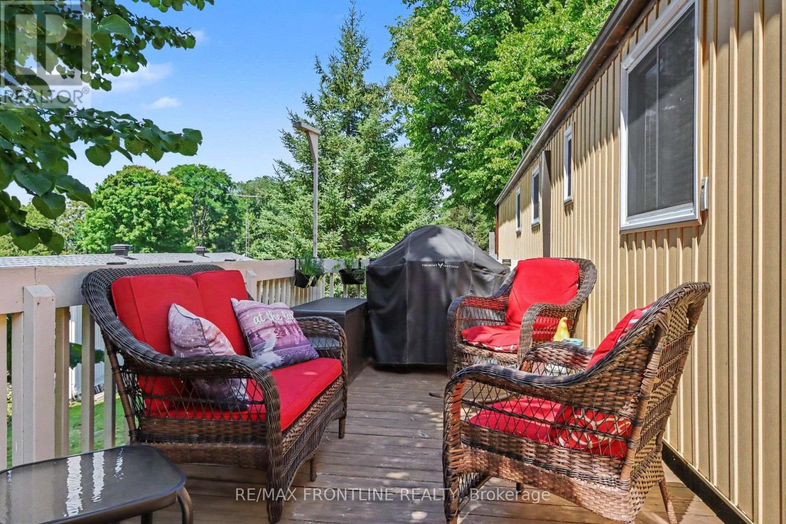 204 HILLVIEW ROAD - Image 17