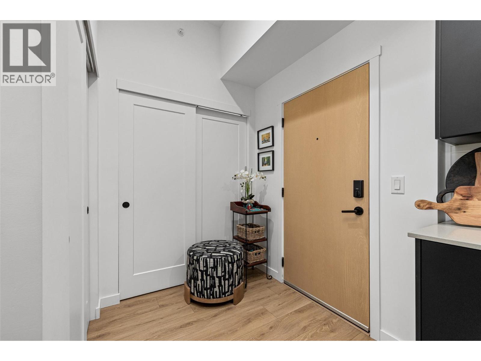 660 Cawston Avenue Unit# 607, Kelowna
