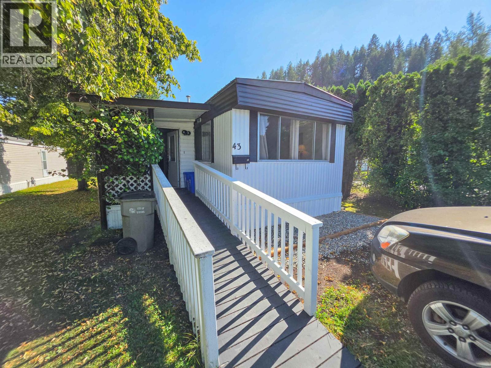 #43 654 NORTH FRASER DRIVE - Image 14