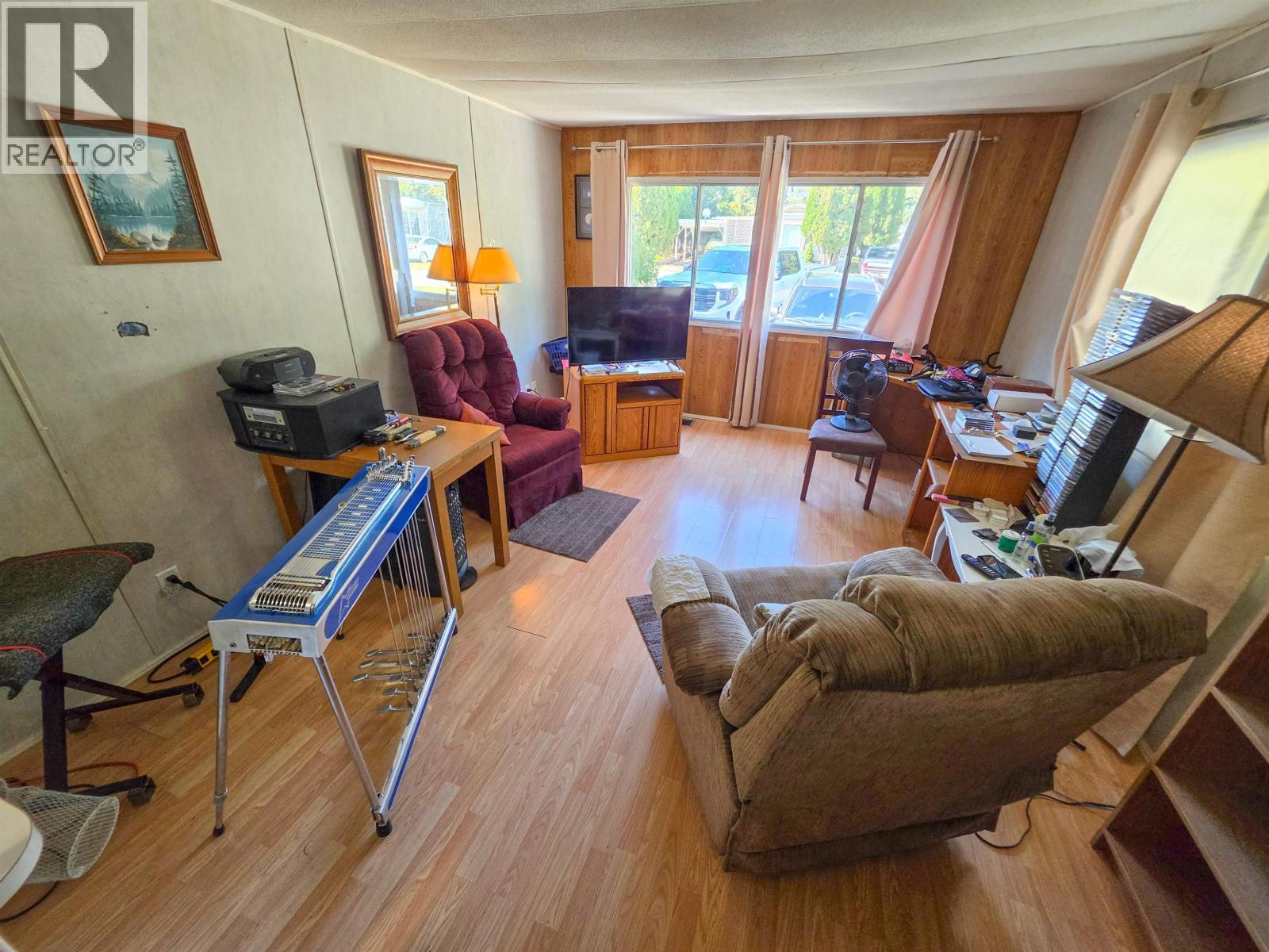 #43 654 NORTH FRASER DRIVE - Image 3