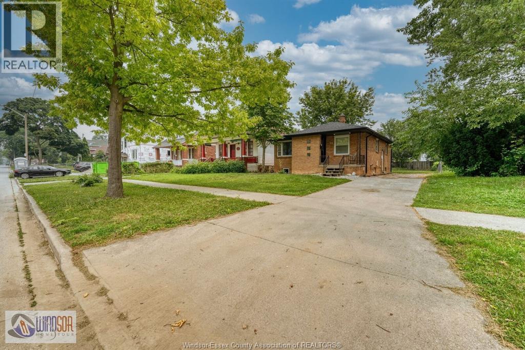 736 PARTINGTON AVENUE - 1