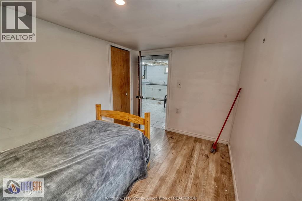 736 PARTINGTON AVENUE - Image 33