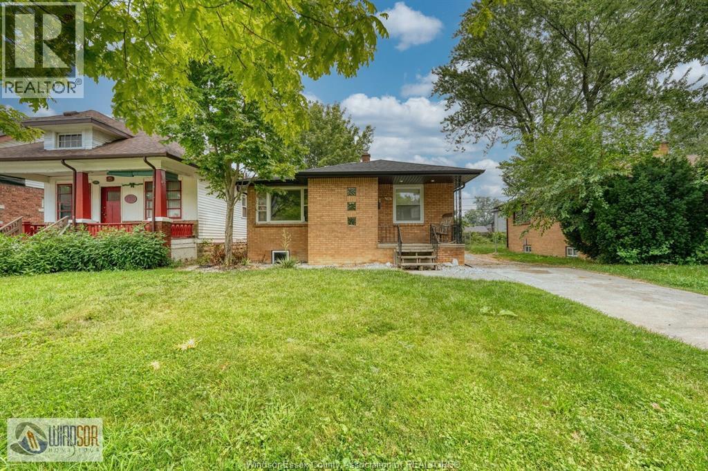 736 PARTINGTON AVENUE - 4