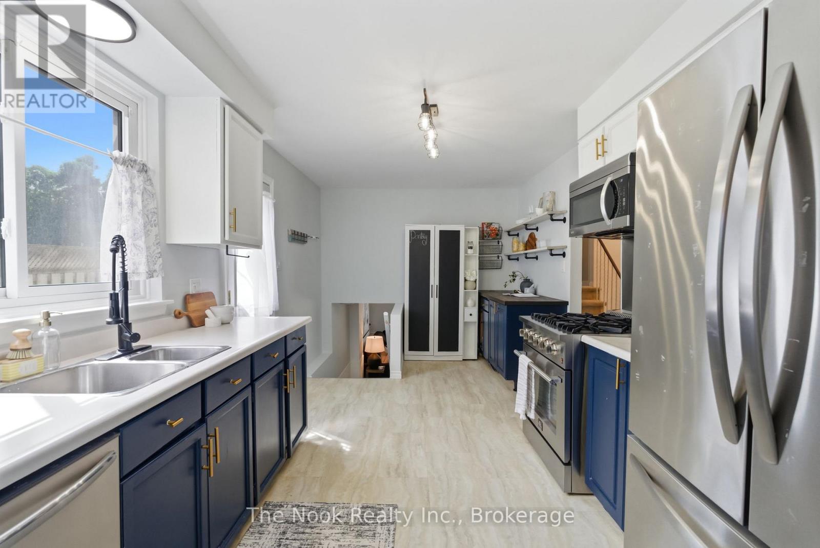 30 DEERPARK CRESCENT - Image 24