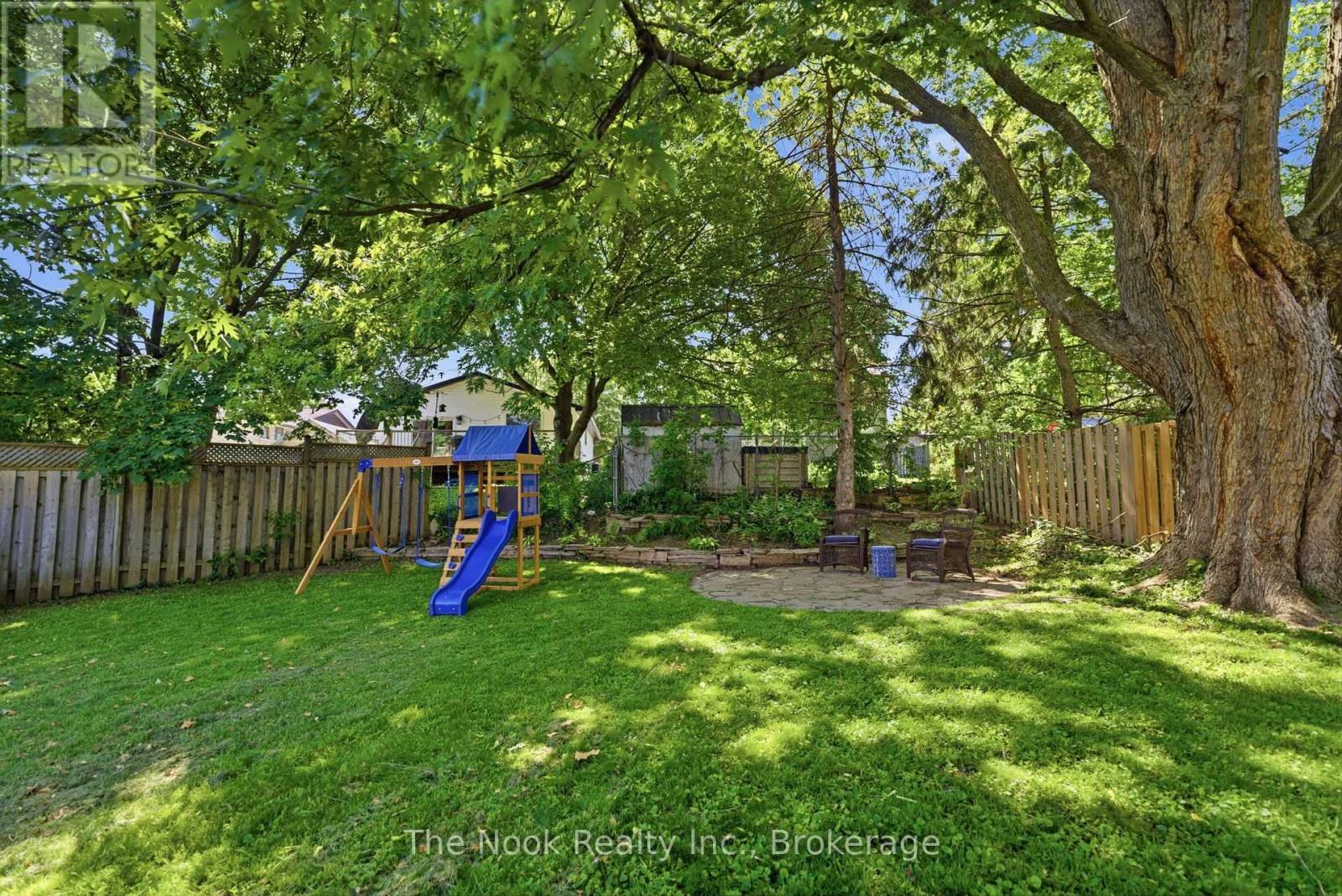 30 DEERPARK CRESCENT - Image 45