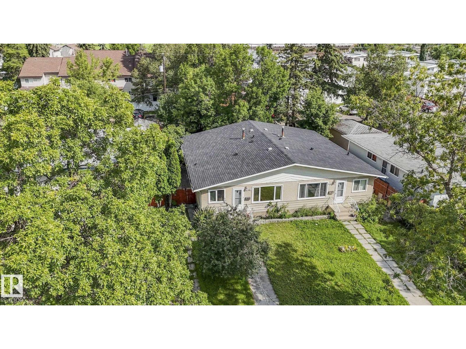 16428 88 Avenue NW - Photo 33
