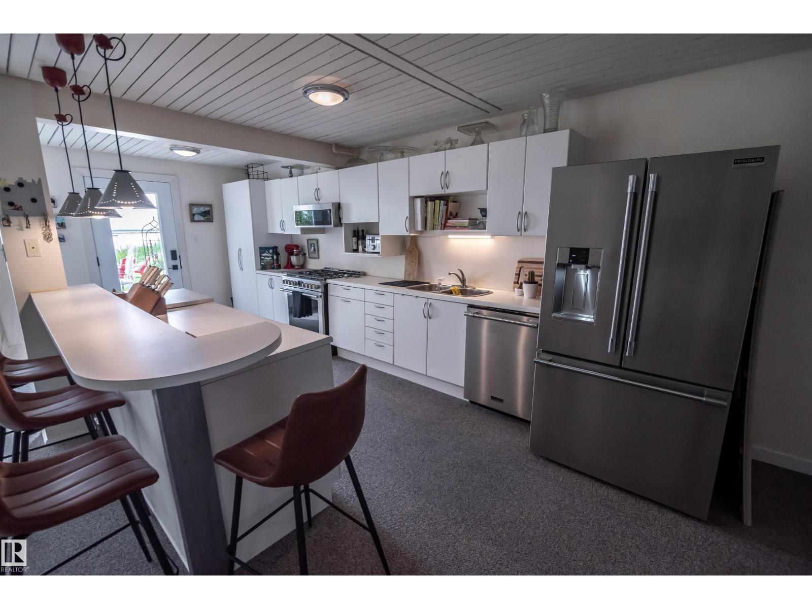 #36 55022 STE. ANNE TR - 35