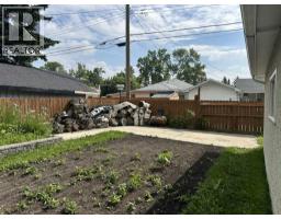 Bedroom - 2510 35 Street Se, Calgary, AB T2B0X3 Photo 10