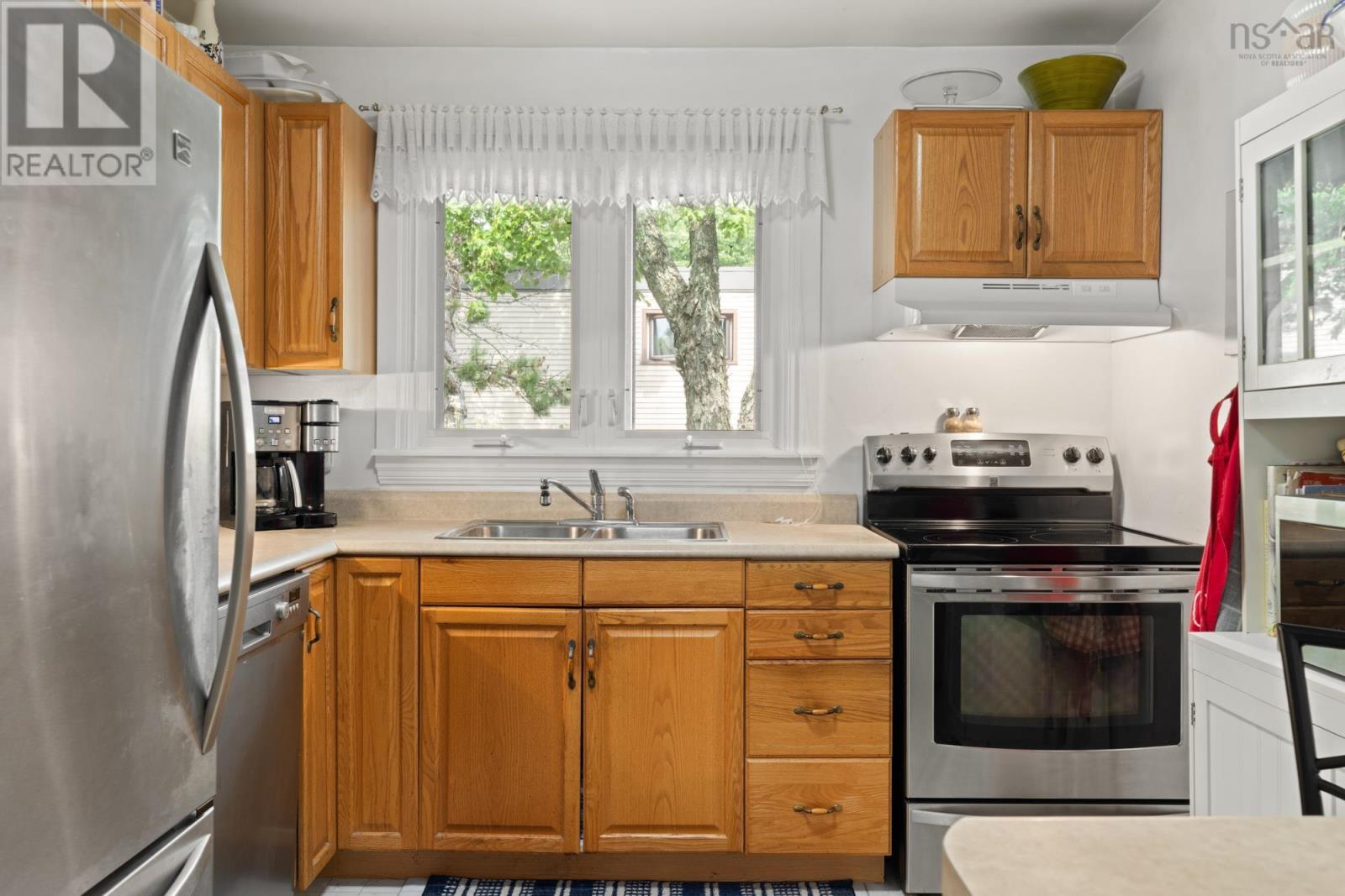 Property 23 of 39 of 98 Forestside Crescent