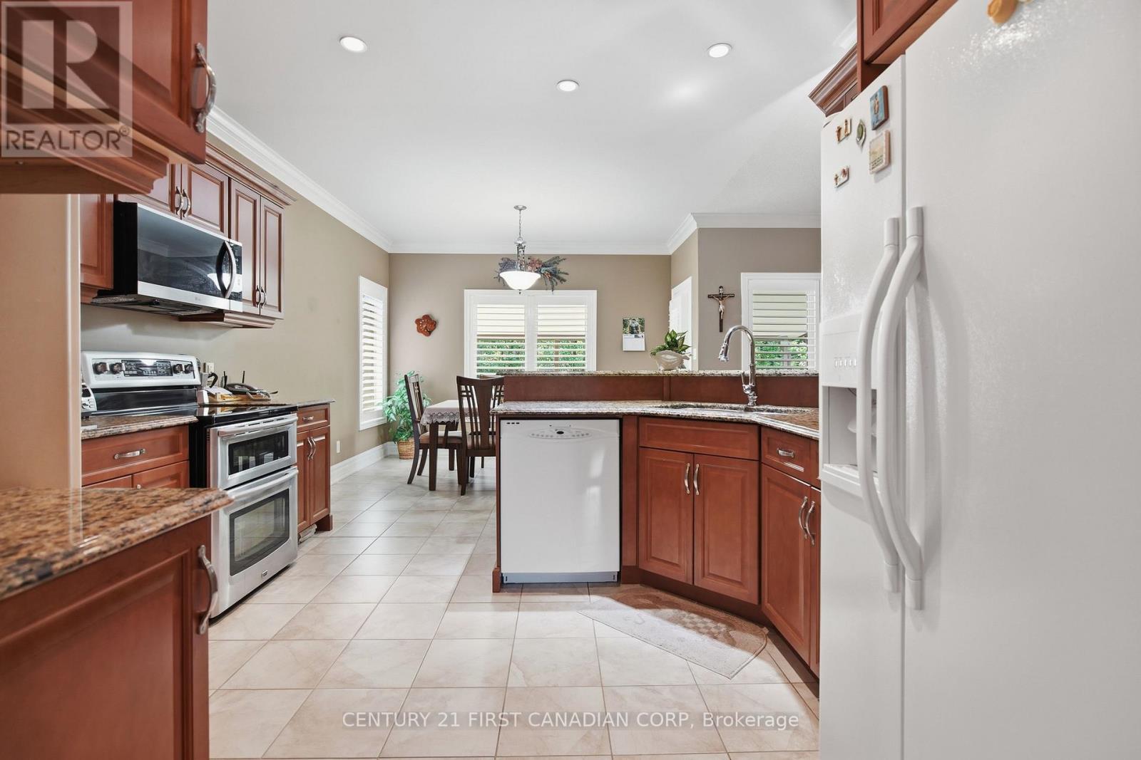 2285 LILAC AVENUE - Image 21