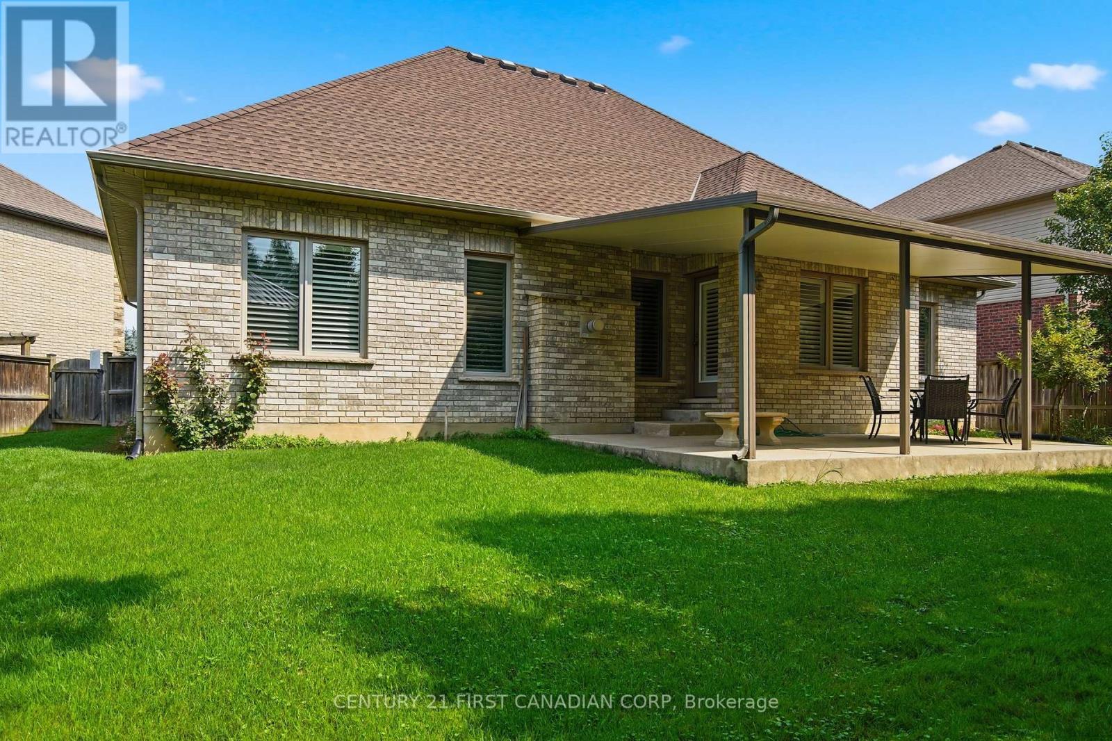 2285 LILAC AVENUE - Image 44