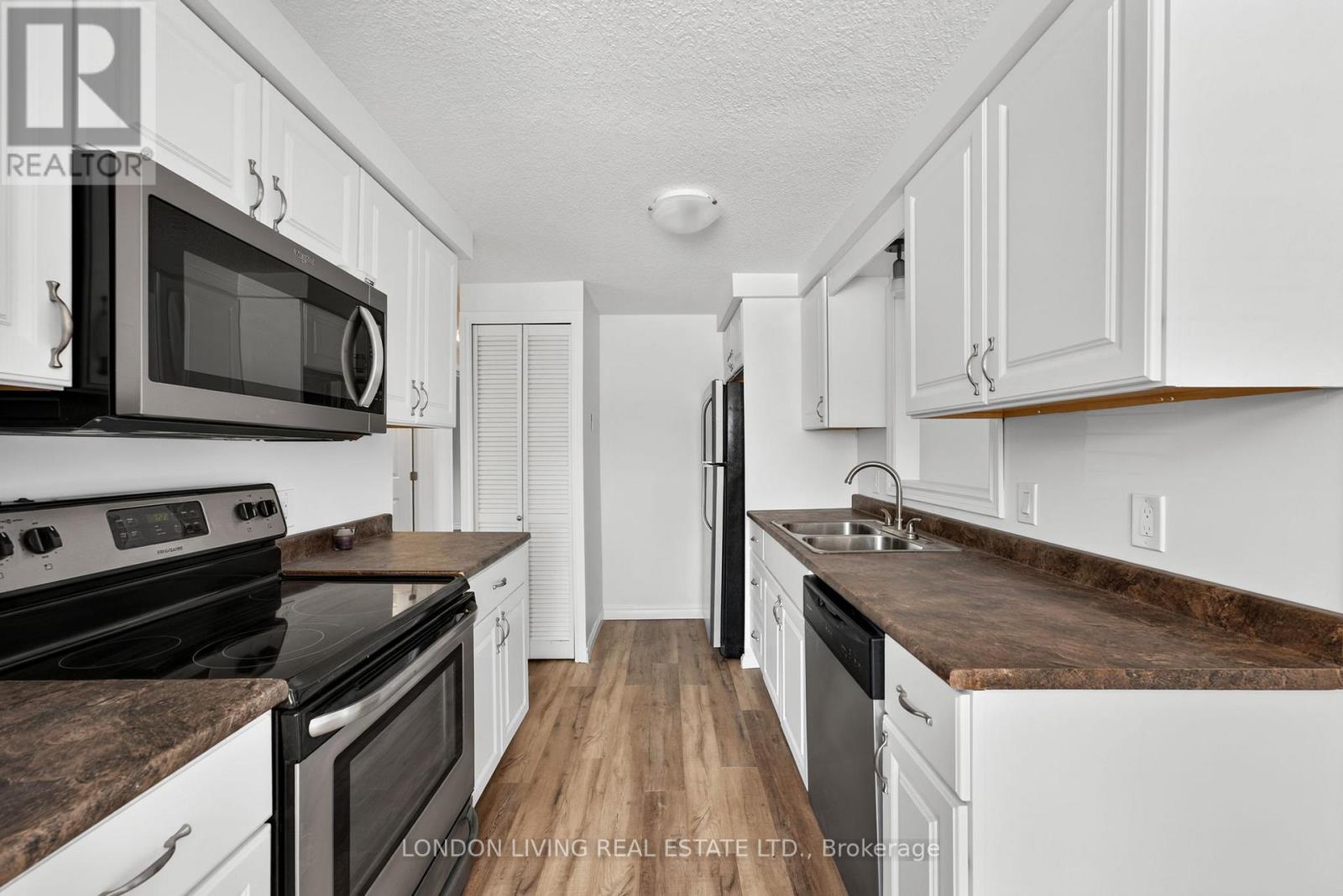 23 PEBBLE BEACH PARKWAY - Image 10