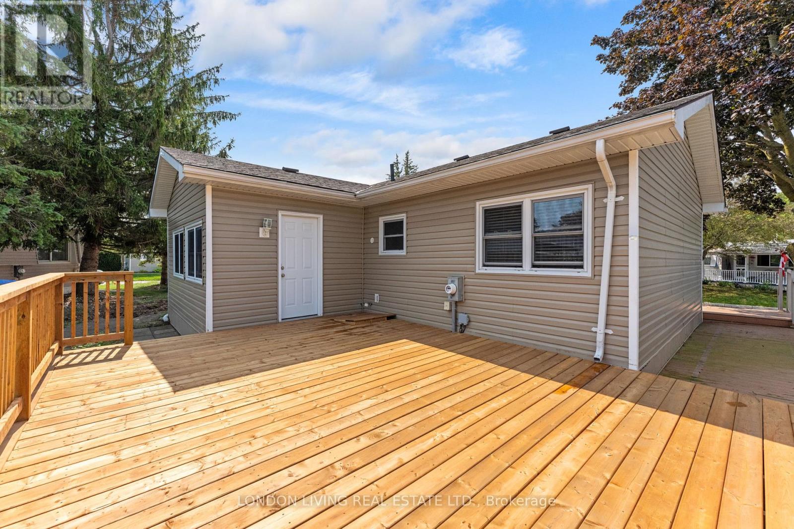 23 PEBBLE BEACH PARKWAY - Image 23