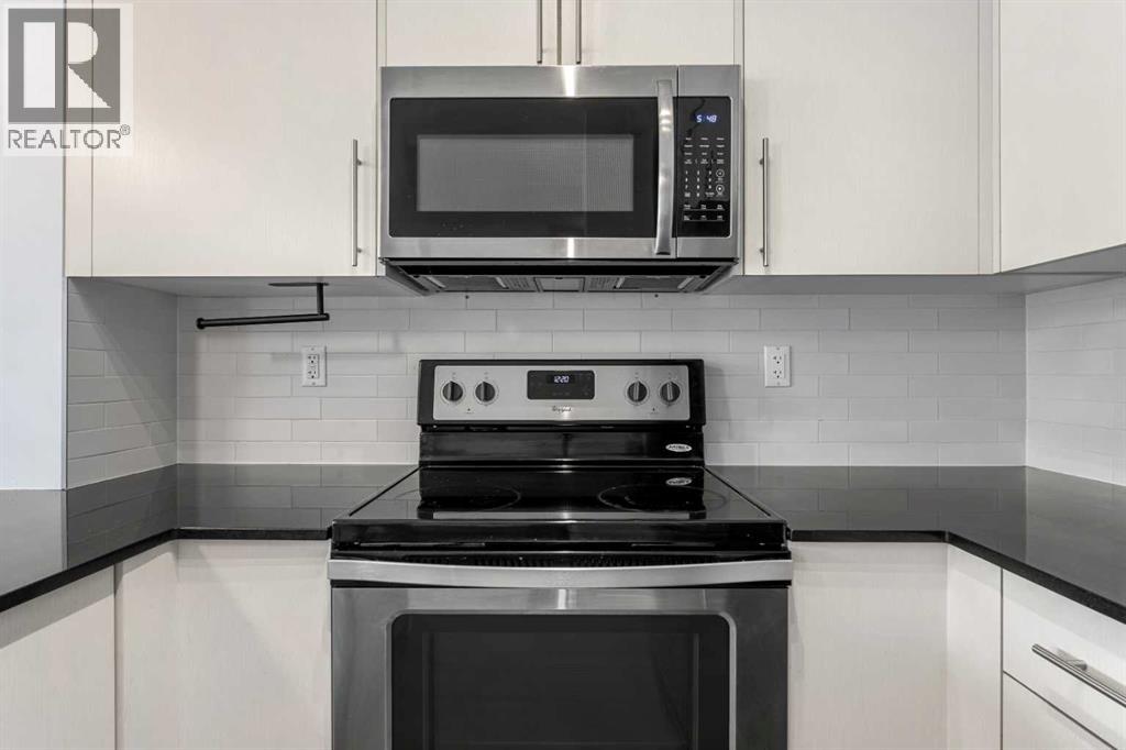 5305 32 Avenue Southwest - Photo 11
