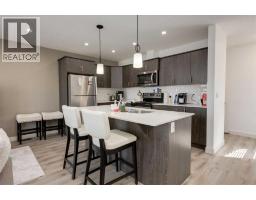 428 21 Avenue NE - photo 41