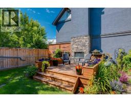 428 21 Avenue NE - photo 37