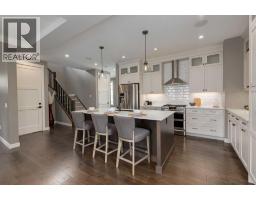 428 21 Avenue NE - photo 9