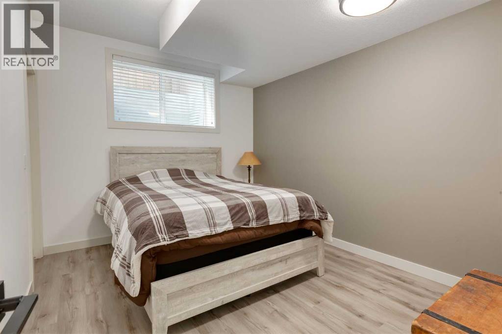428 21 Avenue Northeast - Photo 33