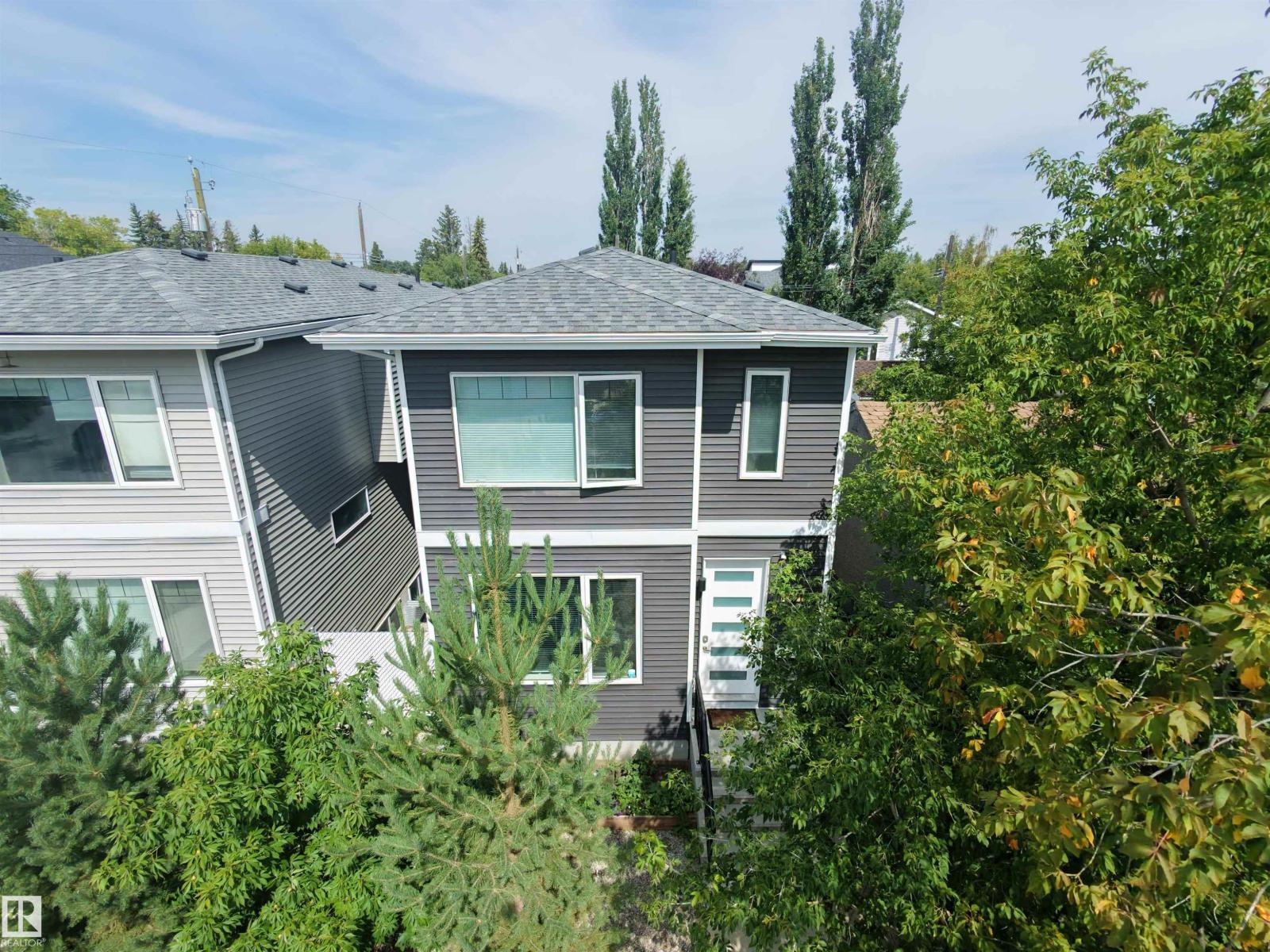 15212 98 AV NW - 4