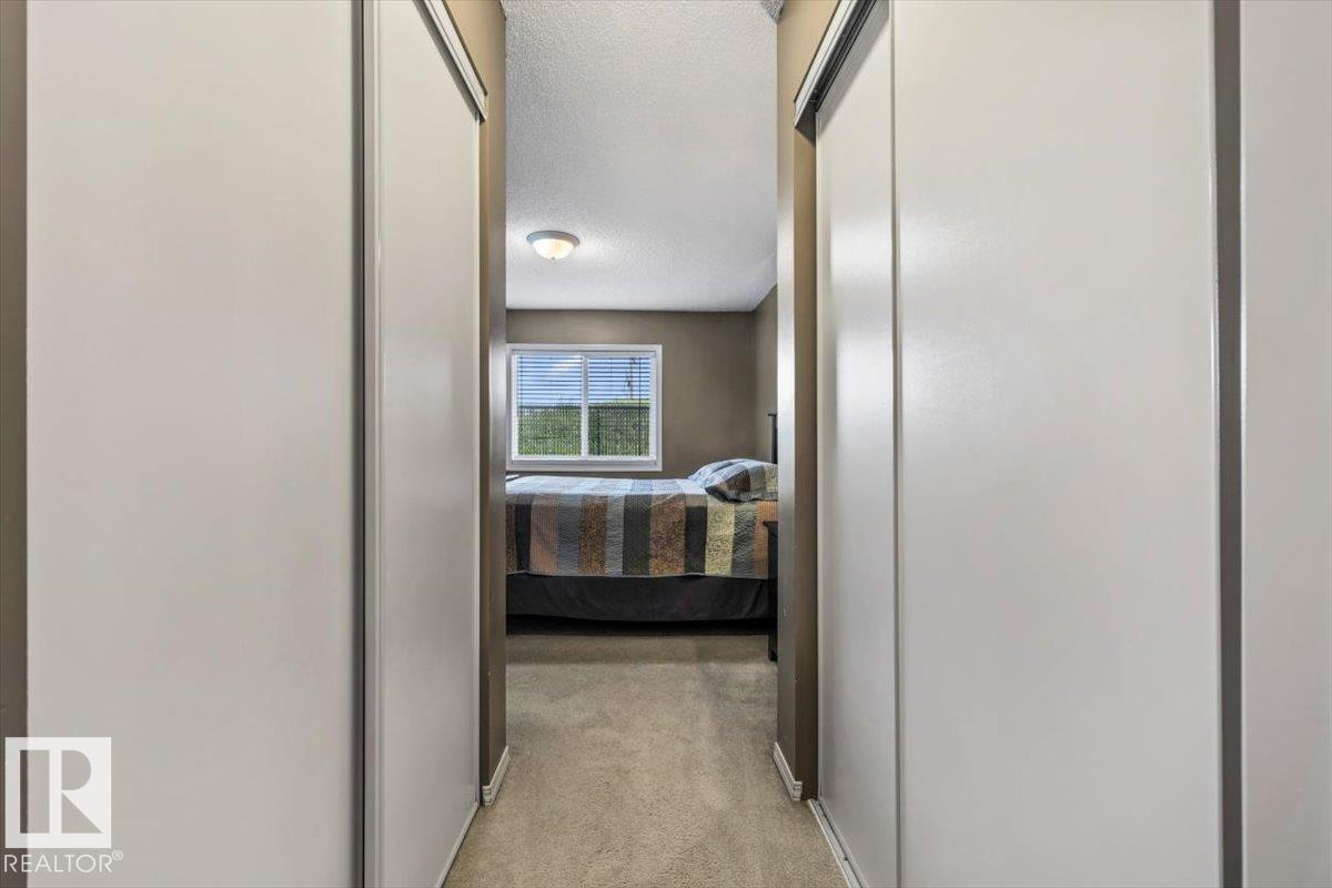 #126 70 WOODSMERE - 24