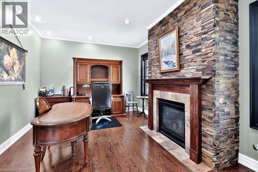 324 OAKRIDGE Court - 22