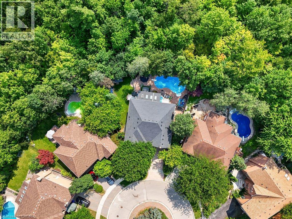 324 OAKRIDGE Court - 50