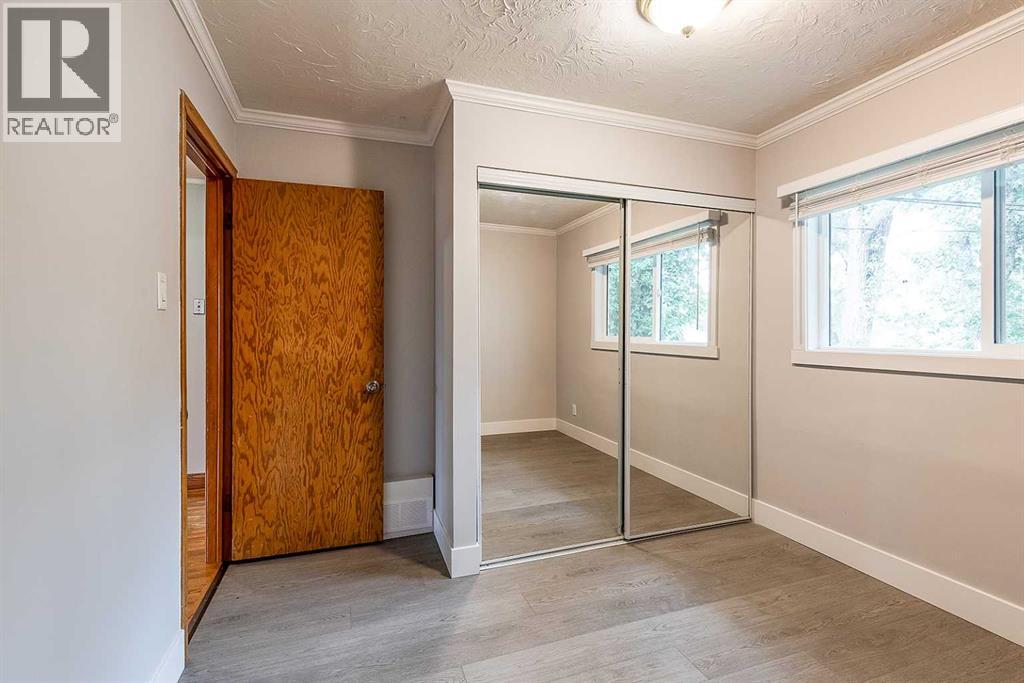 337 4 Street SW - Image 16
