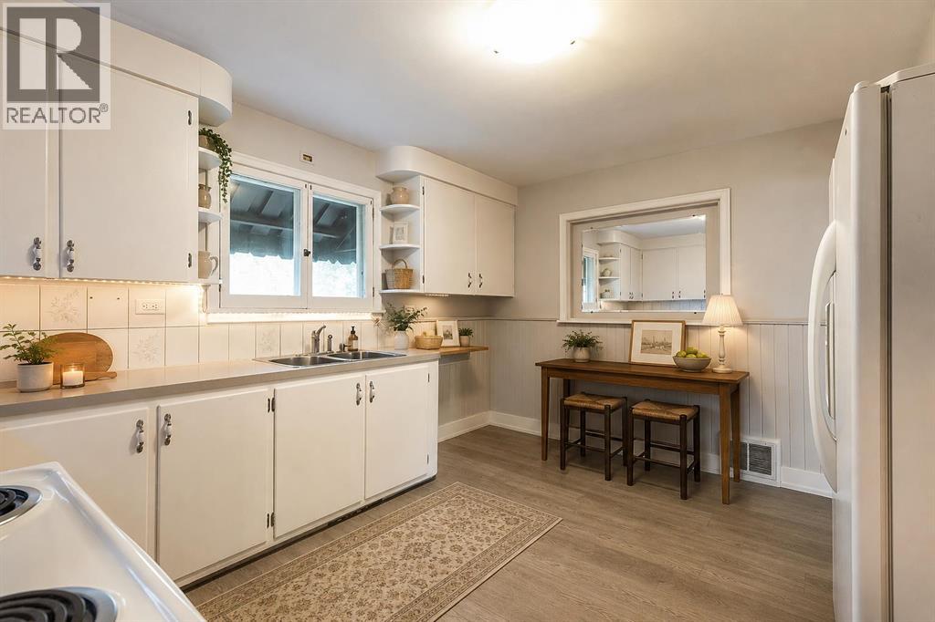 337 4 Street SW - Image 20
