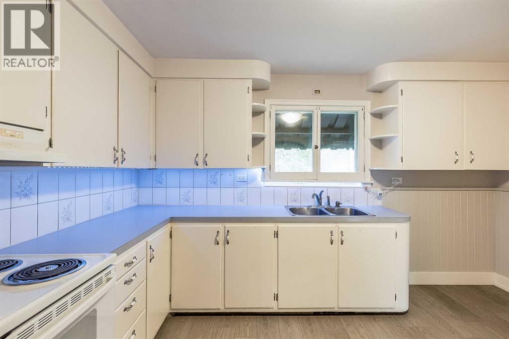 337 4 Street SW - Image 21