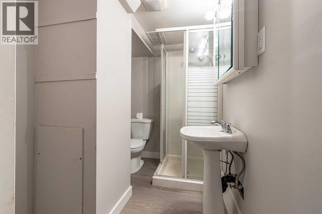 337 4 Street SW - Image 29