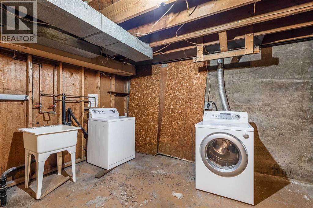337 4 Street SW - Image 31
