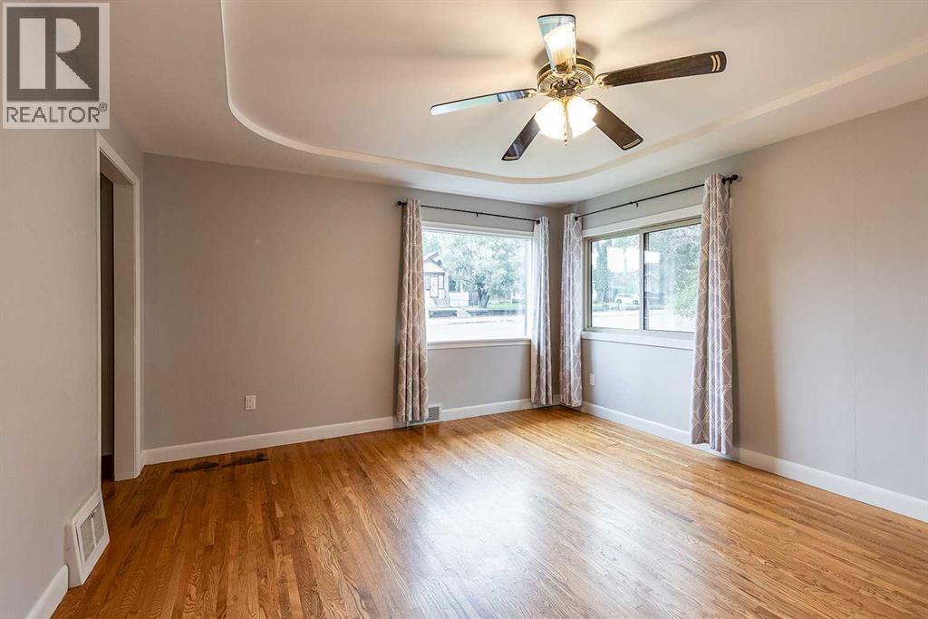 337 4 Street SW - Image 6