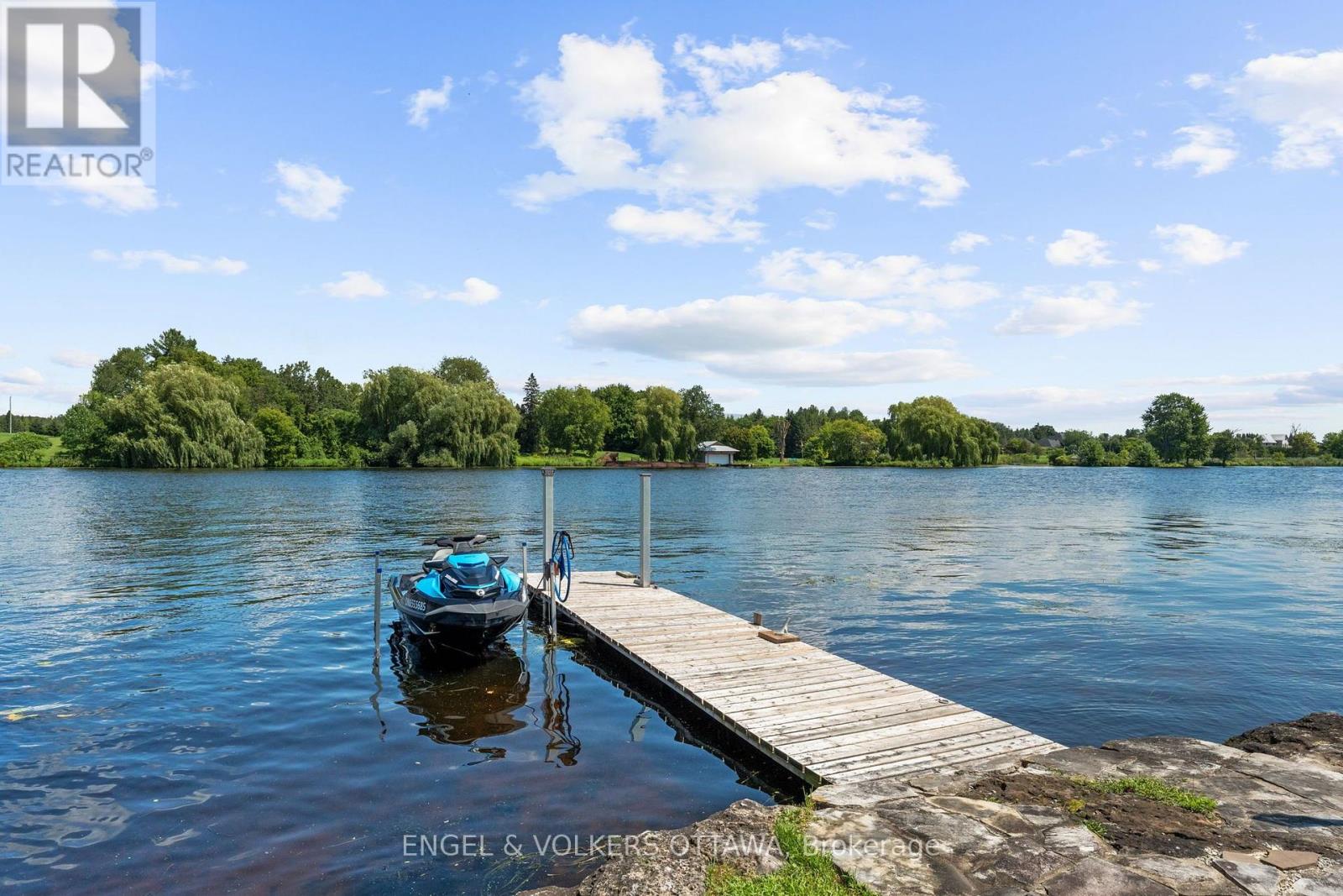 3 Bed, 5 Bath House for Sale in Ottawa – 5765 KELLY MARIE DRIVE N, Ottawa – MLS# X13676884 - Image 39